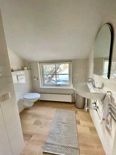 Bathroom 3, Pleasant Holiday Home in Noordwijk aan Zee with Terrace, Noordwijk