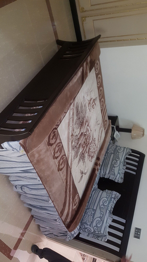 Bedroom 3, Isfania Continental Hotel, Hazara