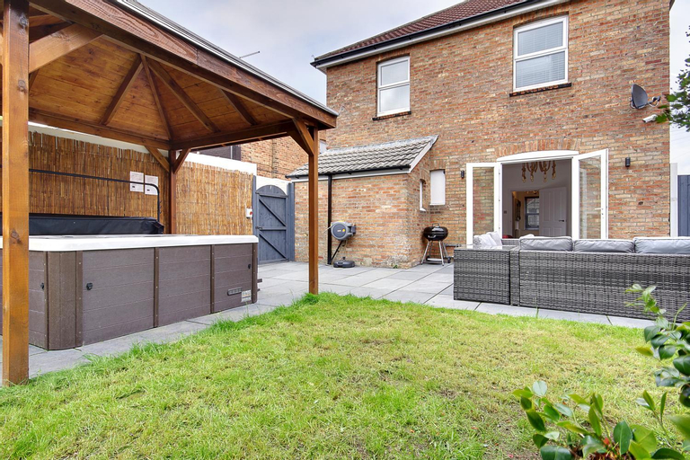 7 Palms Villa, Bournemouth