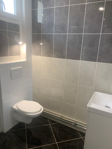 Bathroom 1, Villa Tenjin Chambre 10, Seine-Saint-Denis