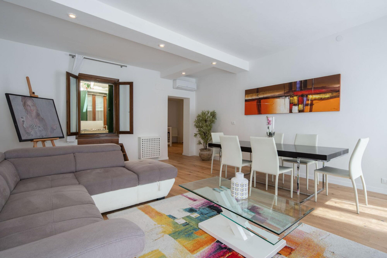 Room 5, San Marco Square With Terrace by Wonderful Italy, Venezia