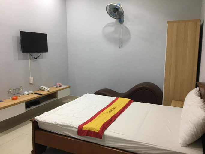 Bedroom 13