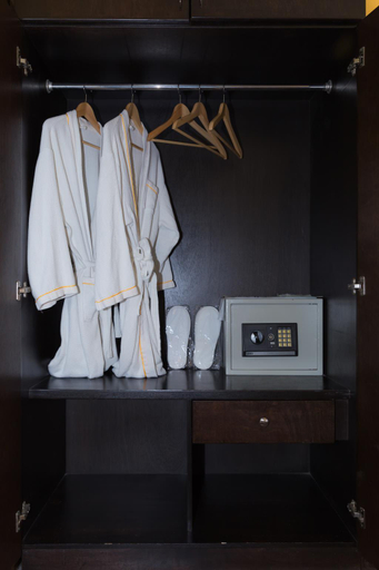 Amenities 9