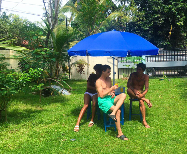 Others 3, Blue Waves Madiha, Matara Four Gravets