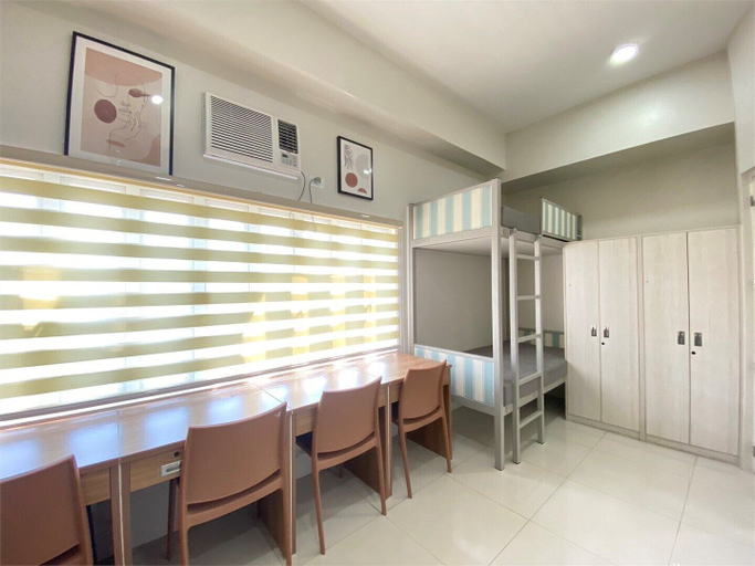 Others 5, UHome Lacson, Manila City