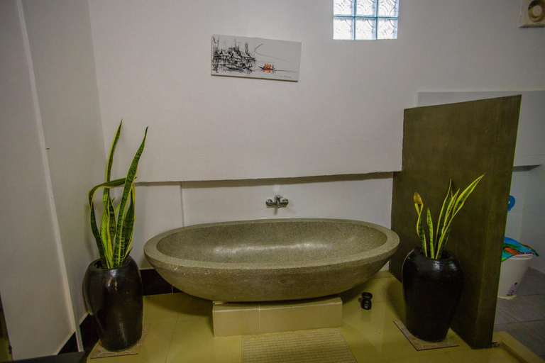 Bathroom 4