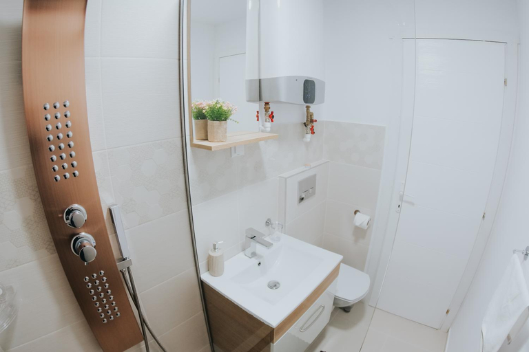 Bathroom 4, Wellness Resort Szecseny, Miercurea Ciuc