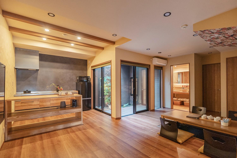 Bathroom 11