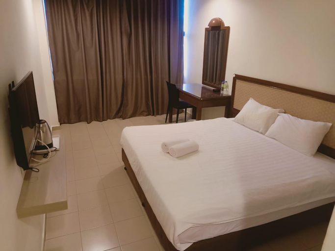 Bedroom 8
