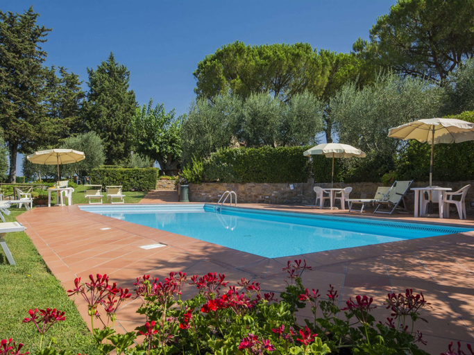 Pool 3, Apartment in Castelfiorentino With Pool, Florence