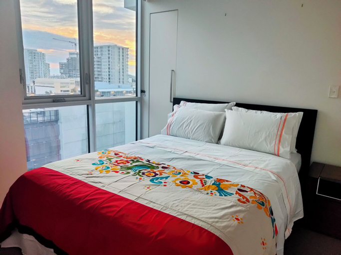 Bedroom 3, Adelaide Central Skyline Panoramic Suite, Adelaide