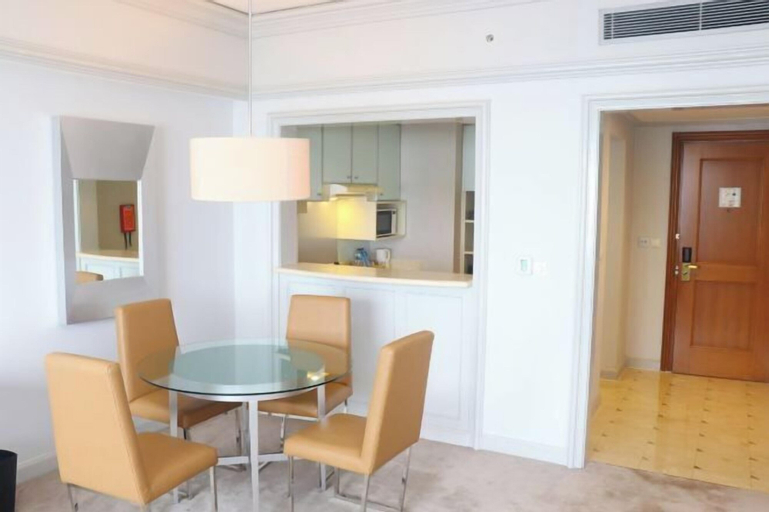 Dining Room 21