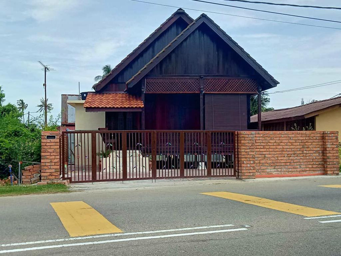 Others 3, RUMAH REHAT ANJUNG MELAYU MUSLIM, Malacca City