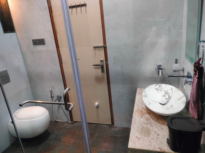 Bathroom 3, Amritam Palace A Luxury AC Home Stay, Sikar