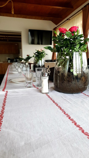Food & Drinks 5, Vatra Strabunilor, Mirsid