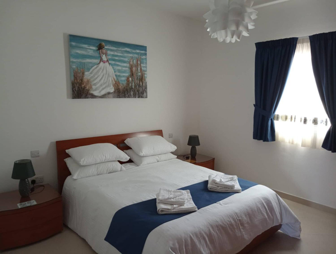 Bedroom, 3 Bed Modern Air-conditioned Apartment with Roof Terrace - Ample Parking