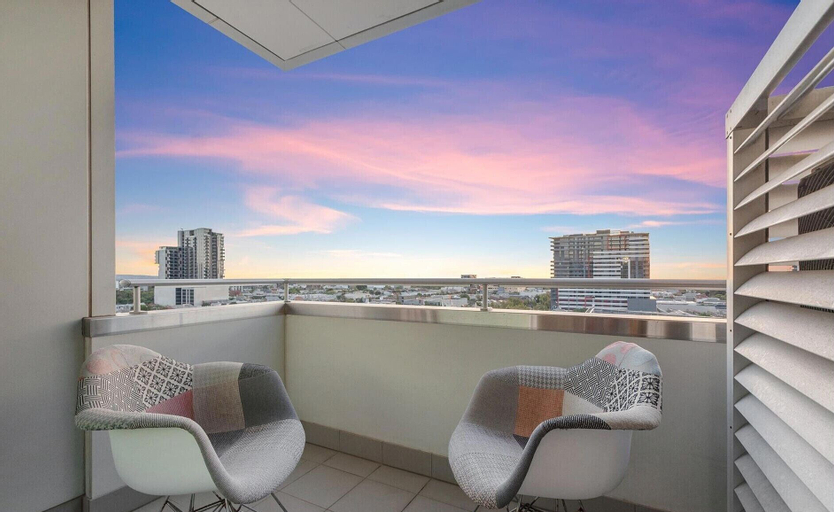 Exterior & Views 1, Adelaide Central Skyline Panoramic Suite, Adelaide