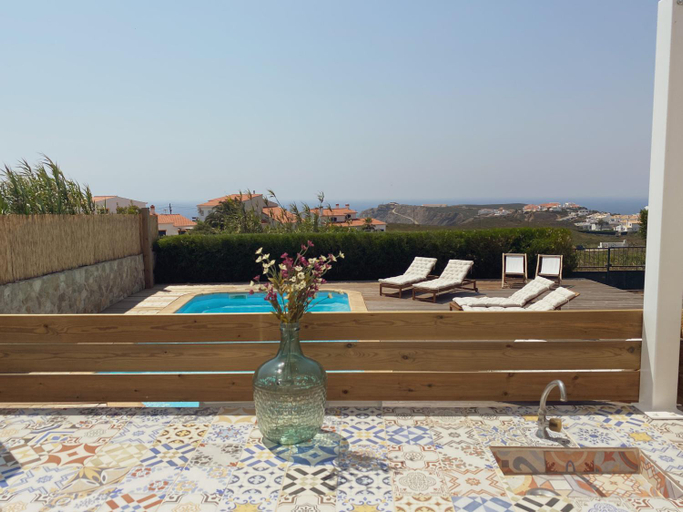 Others 2, The Lighthouse Hostel Arrifana, Aljezur