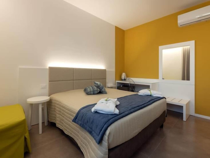 Room 4, Sirius, Trapani