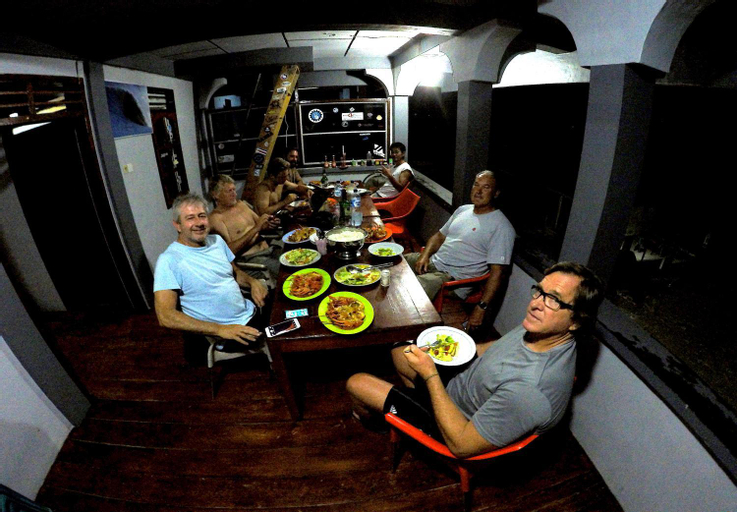 Others, KeyHole Surf Camp - stay eat & surf, South Nias