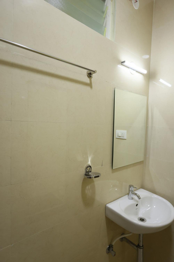 Bathroom 4, Hotel Sigma Suites, Bangalore