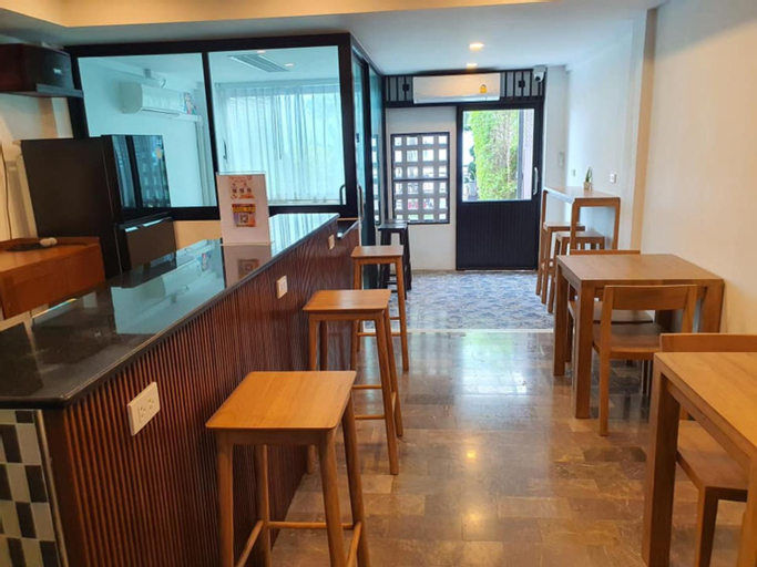 Food & Drinks, Grace Seaview, Private 3-Bedroom Seaview House, Pla Beach, Ban Chang
