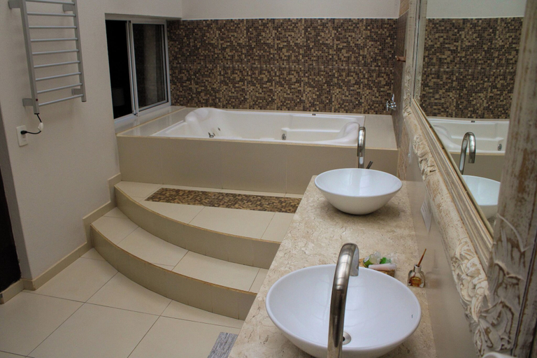 Bathroom 3, Estalagem Wiesbaden, Camanducaia