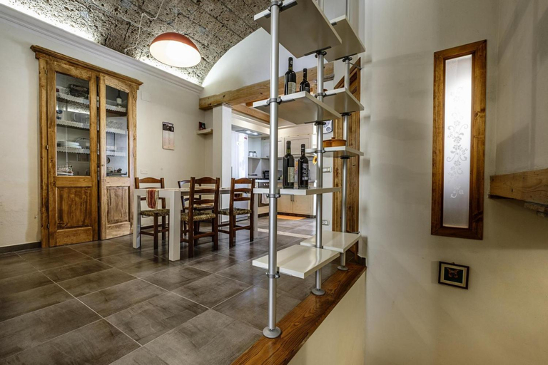 Others 4, Sun Flowers House, Grosseto