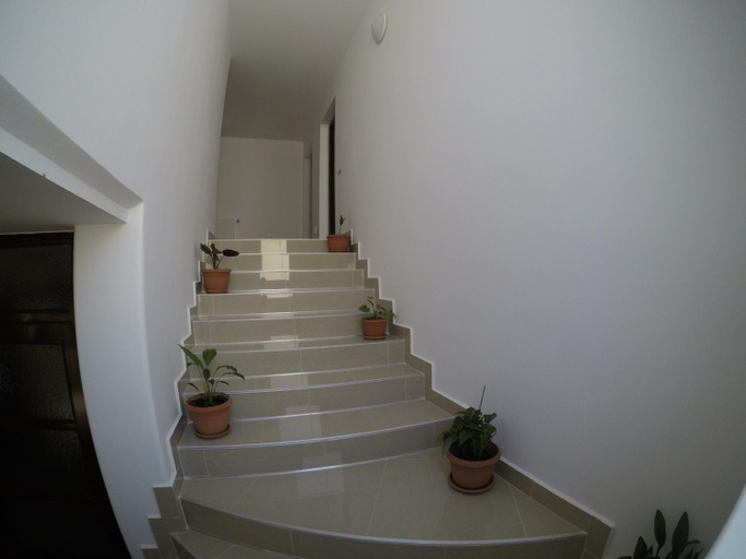 Others 4, Casa Danti, Selimbar