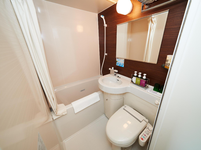 Bathroom 2