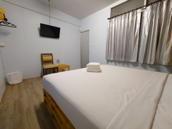Bedroom 16