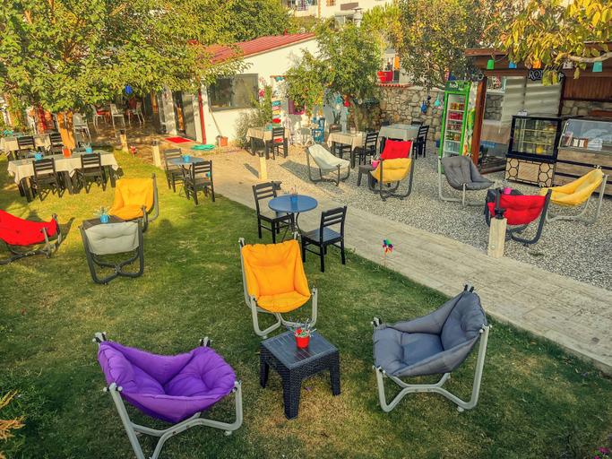 Food & Drinks 4, Rota Otel, Karaburun