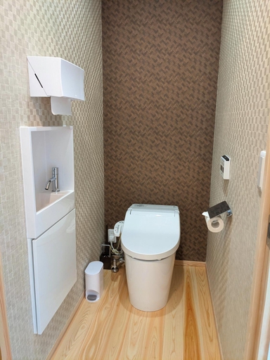 Bathroom 1, 知輪-chirin-, Sakai