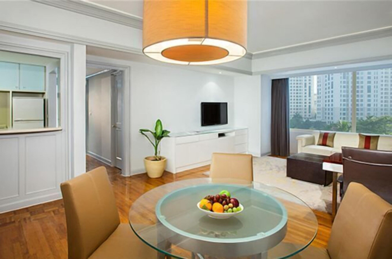 Dining Room 18