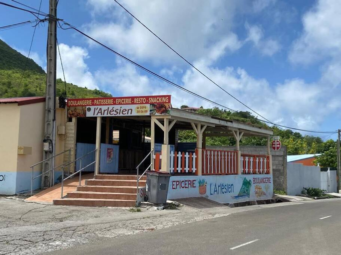 Restaurant 4, Villa spacieuse raffinee dans son ecrin de verdure, Les Anses-d'Arlets