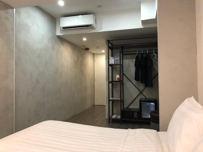 Bedroom 18