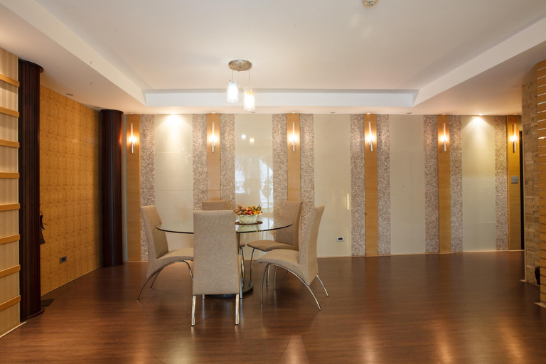 Others 3, Sukhumvit Apartments, Wattana