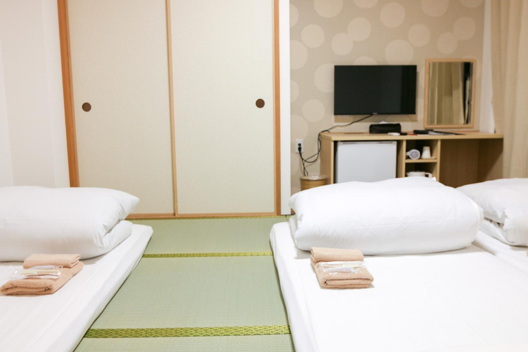 Bedroom 2, Hotel Shin-Imamiya - Vacation STAY 36315v, Osaka