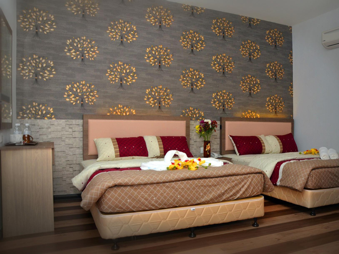 Bedroom 8