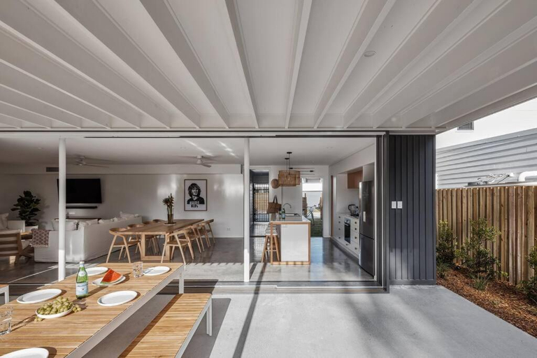 Others 5, Sanctuary Spaces - Lomani Eleven, Byron