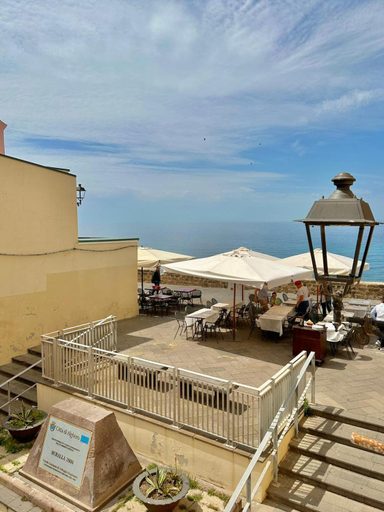Others 5, B&B Frori, Sassari