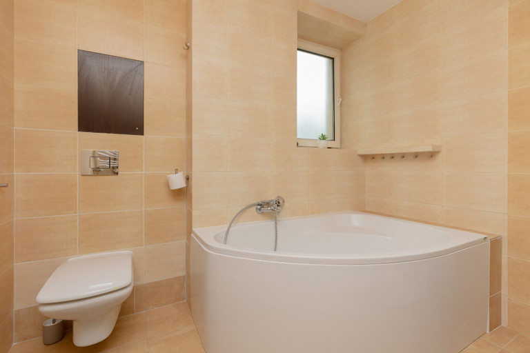Bathroom 3, Spacious Apartment Ursynow by Renters, Warsaw
