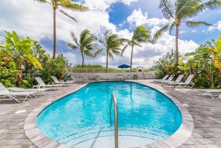 Sport & Beauty 4, 335 Ocean Walk Apartments, Miami-Dade
