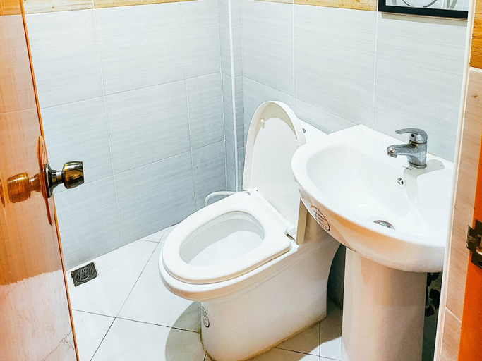 Bathroom 5, MJS Hostel Bohol , Dauis
