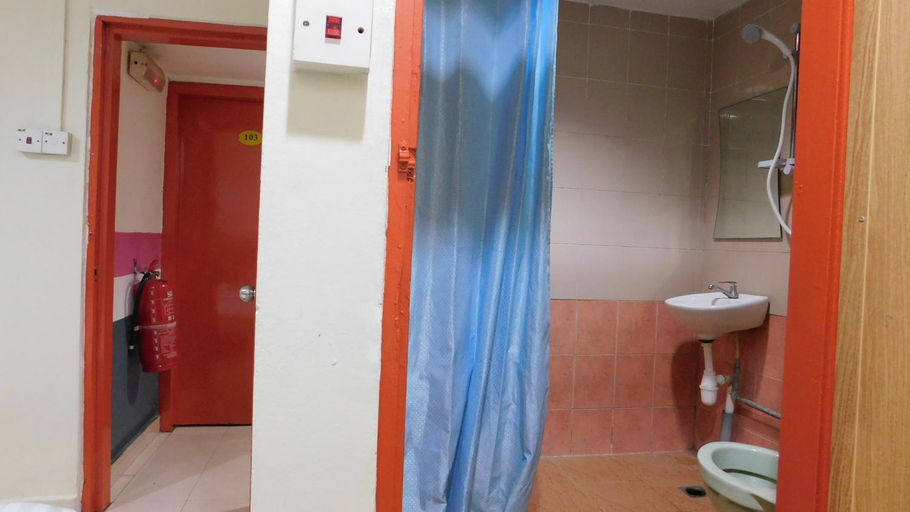 Bathroom 4, Hotel Ocean, Lahad Datu