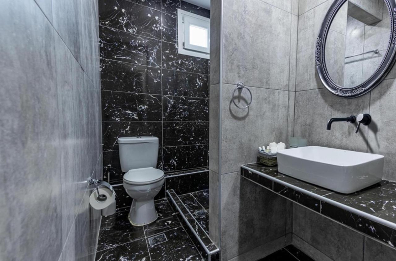 Bathroom 3, Aegean Blue Seaview Studios, Central Macedonia