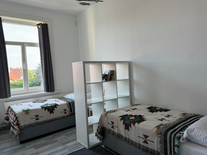 Room 2, 4 room new apartment center contactless, Region Hannover