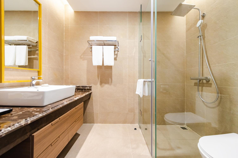 Bathroom 5, Muong Thanh Luxury Ha Long Centre Hotel, Hạ Long