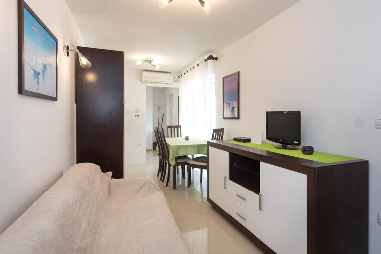 Others 4, Apartments by the sea Baska, Krk - 19518, Baška