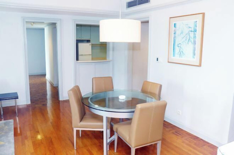 Dining Room 21